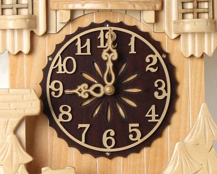 Orologio a Cucù in Legno di Lusso