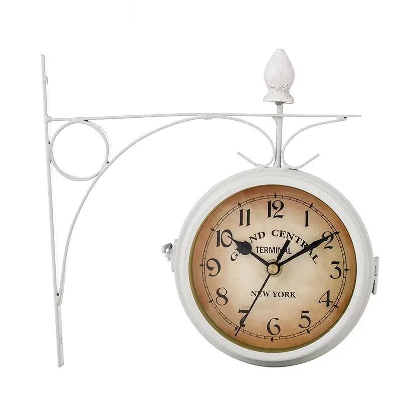 Orologio bifacciale alla stazione di New York