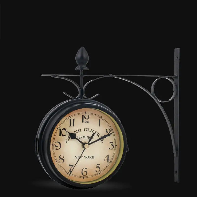 Orologio bifacciale alla stazione di New York