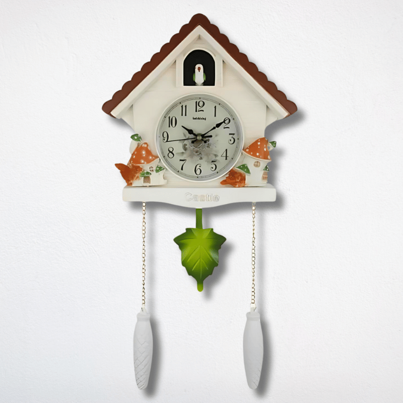 Orologio da Parete a Cucù con Pendolo