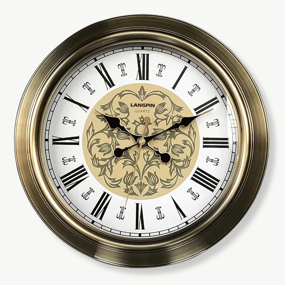 Orologio da parete antico in stile barocco