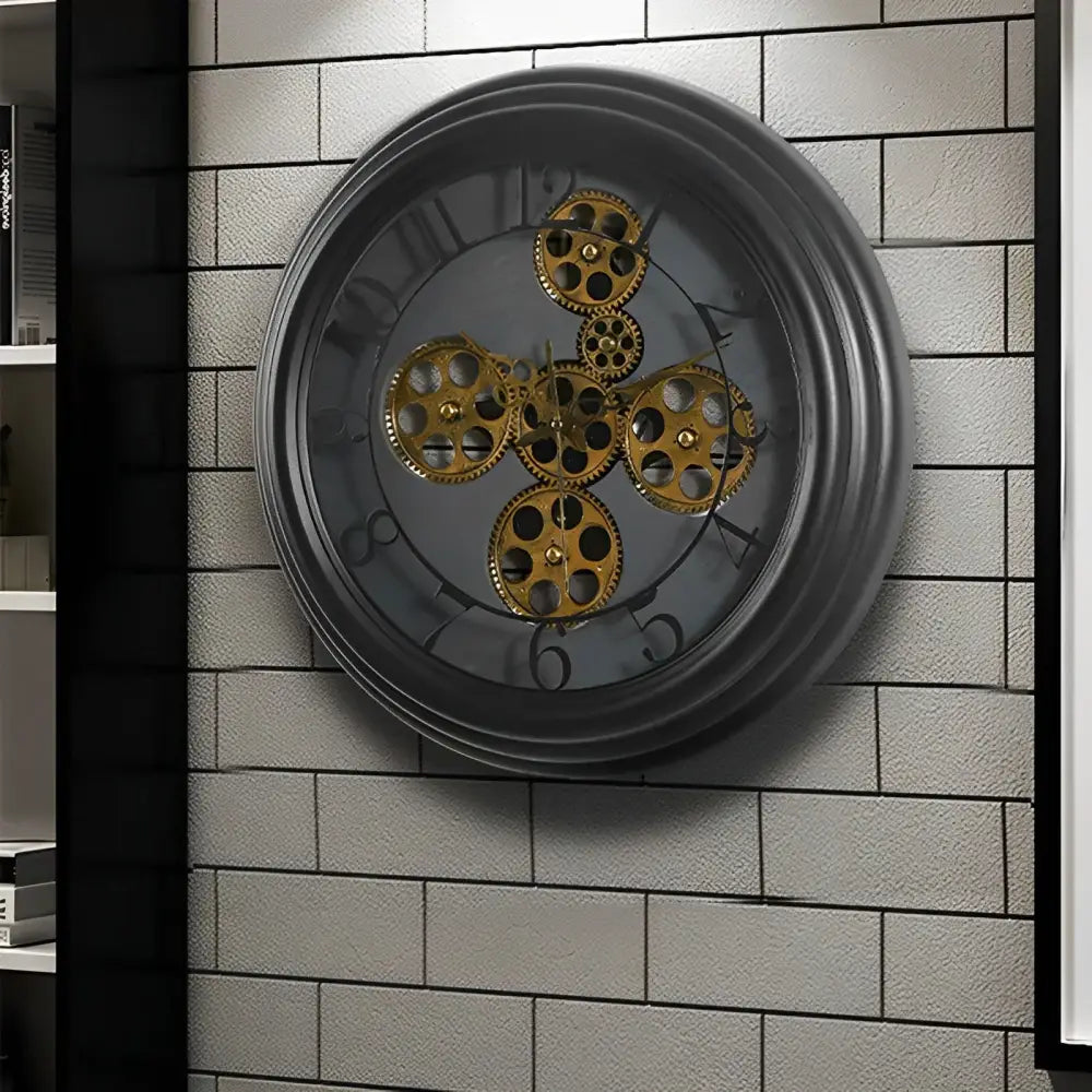 Orologio da parete con ingranaggi a vista