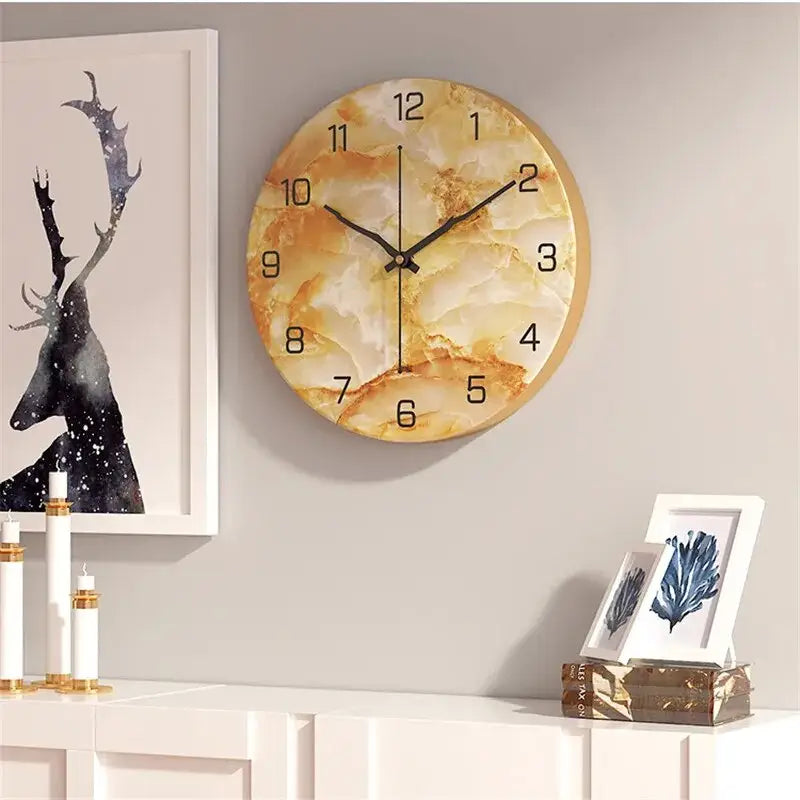 Orologio da parete di design effetto marmo