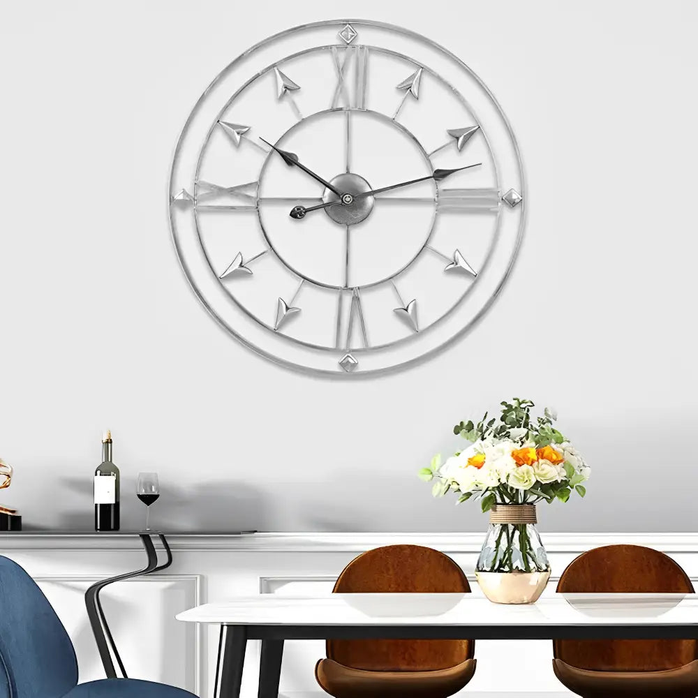 Orologio da parete di design in metallo