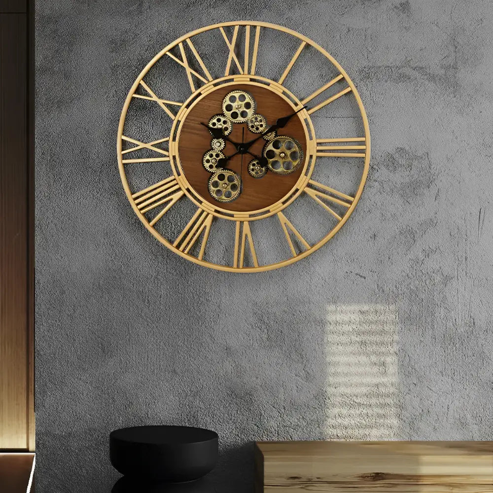 Orologio da parete in legno e ingranaggi