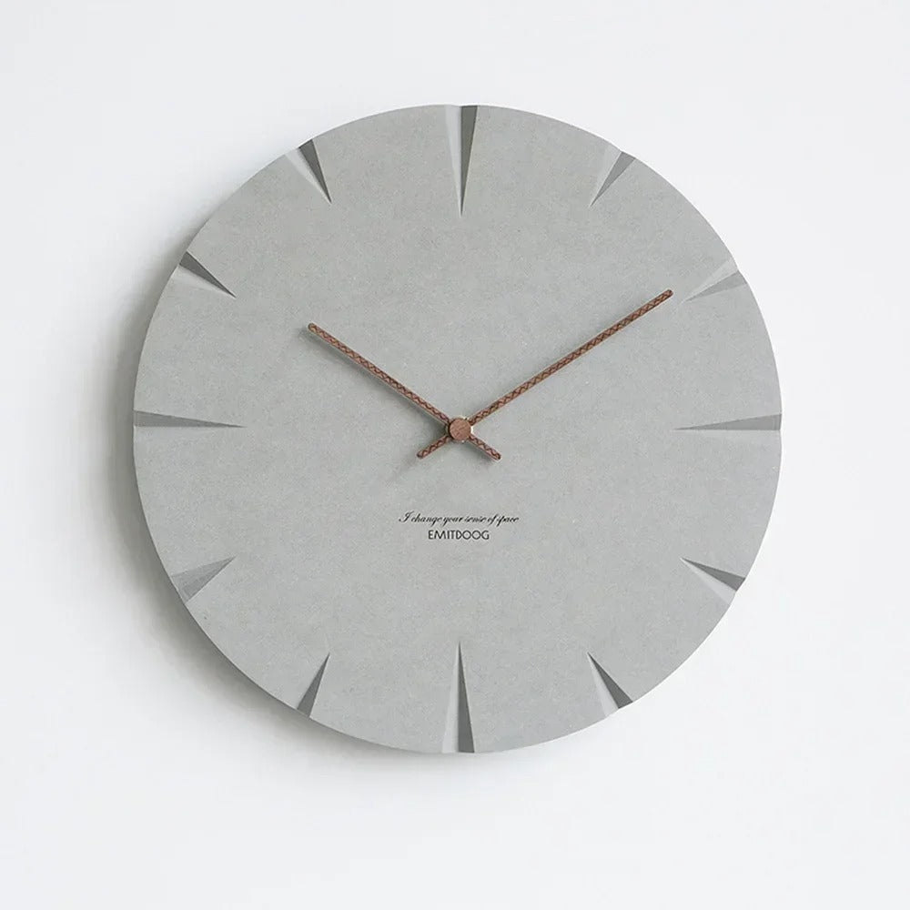Orologio da parete minimalista in cemento