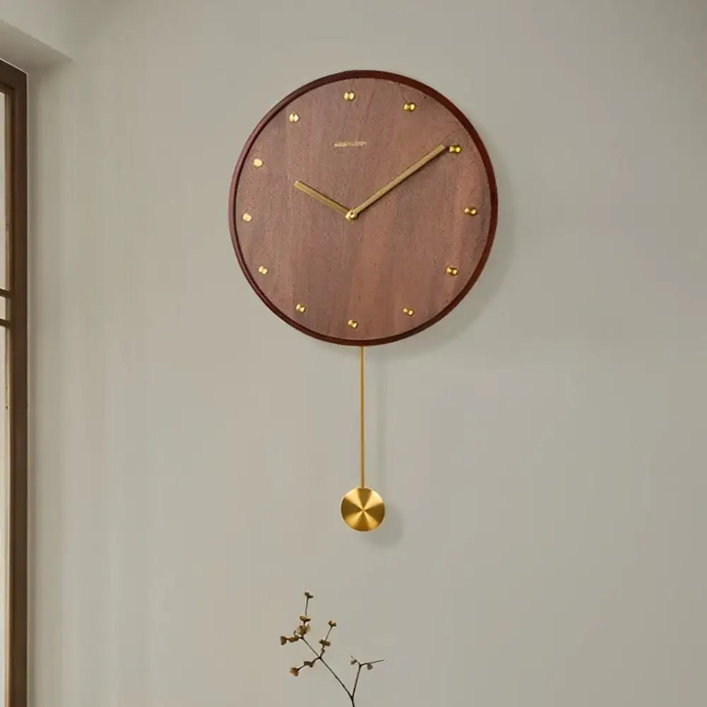 Orologio da parete moderno con pendolo