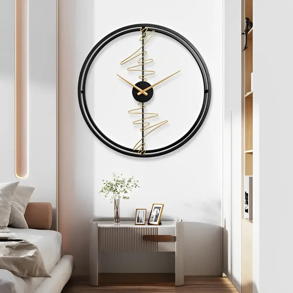 Orologio di design a forma di cerchio con dettagli astratti