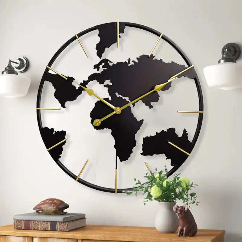 orologio da parete con mappa del mondo